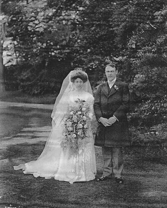 Photo of Thomas Andrews and Helen Reilly Barbour on their wedding day, 1908